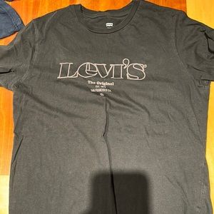 Levi’s T shirt